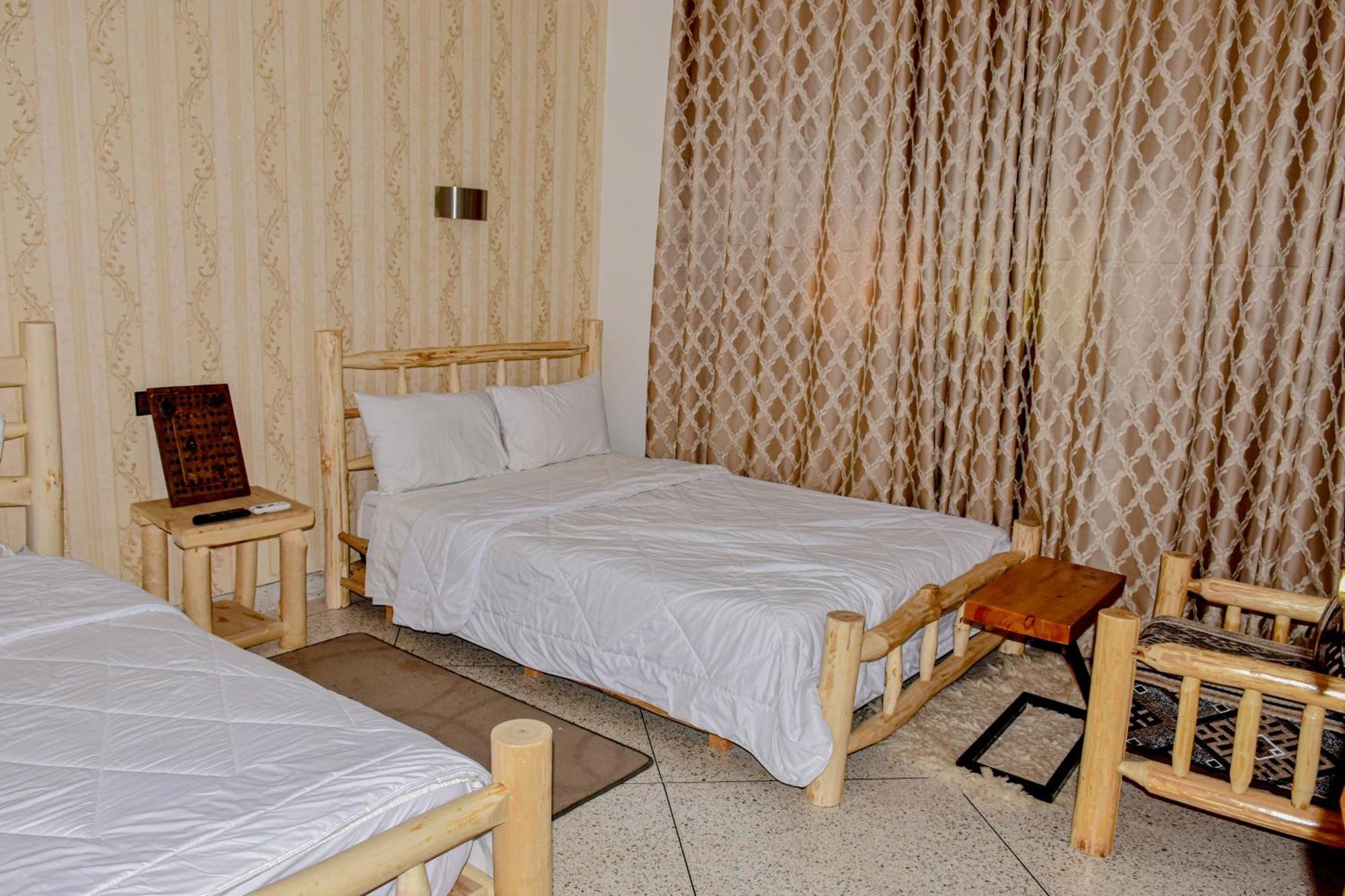 Hotel Safari Week End มิเดลท์ ภายนอก รูปภาพ